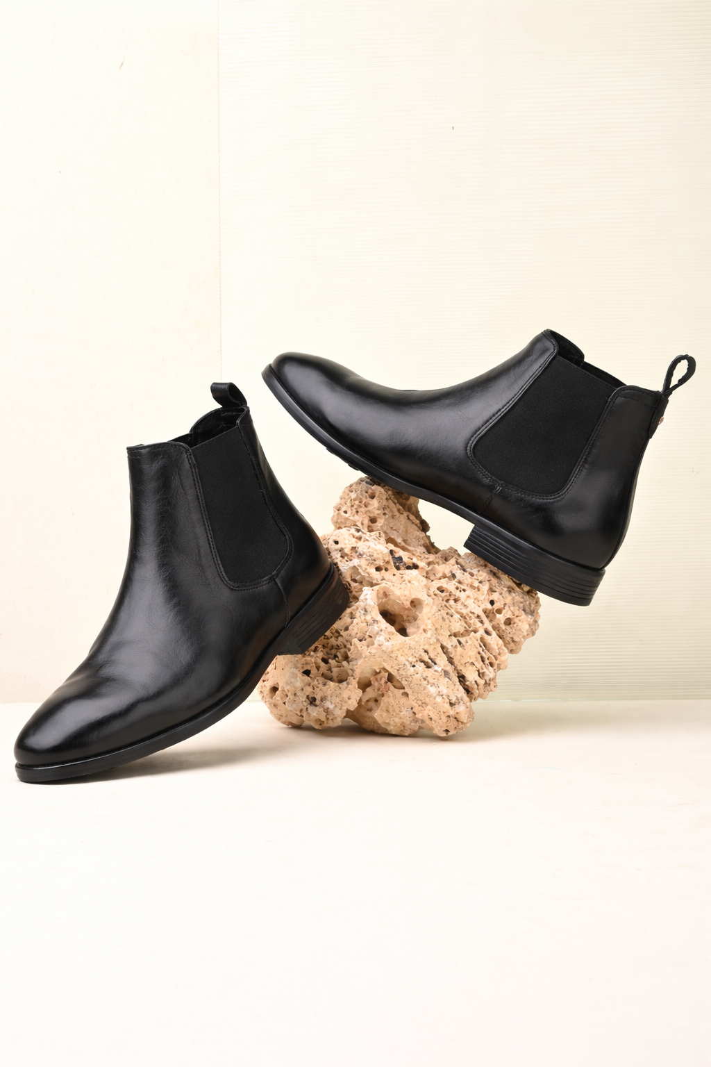 Noir Chelsea Boot